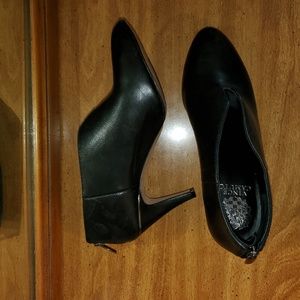 Vince Camuto 'Vyammi' Bootie 9.5/41